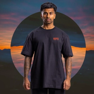 Heritage Block Tee Unisex Faded Black