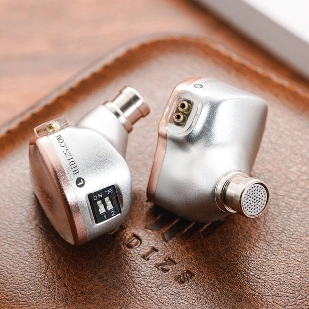 Open Box Hidizs MD4 4 Balanced Armature Drivers HiFi IEMs (Ships Only to Japan)