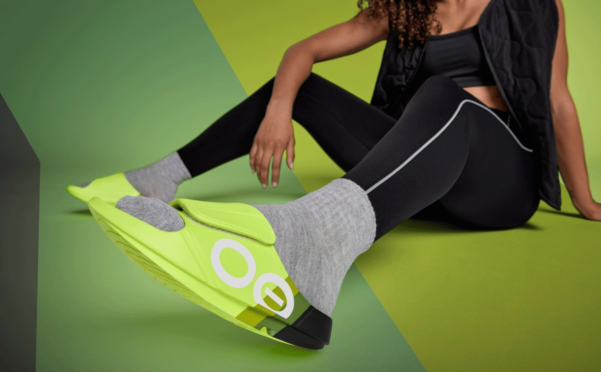 Women's OOahh Sport Flex Sandal - Electro Rally