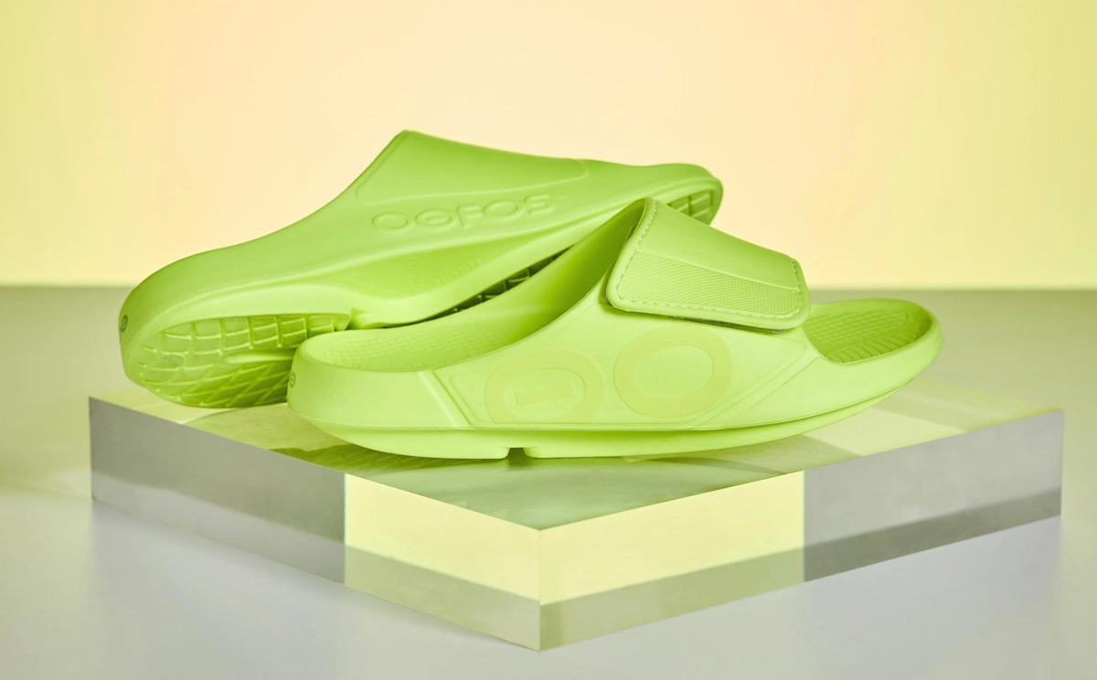 Women's OOahh Sport Flex Sandal - Electro