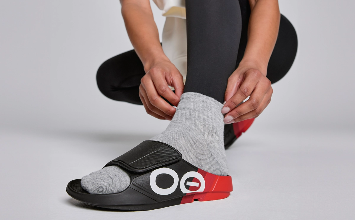 Women's OOahh Sport Flex Sandal - Fire Rally